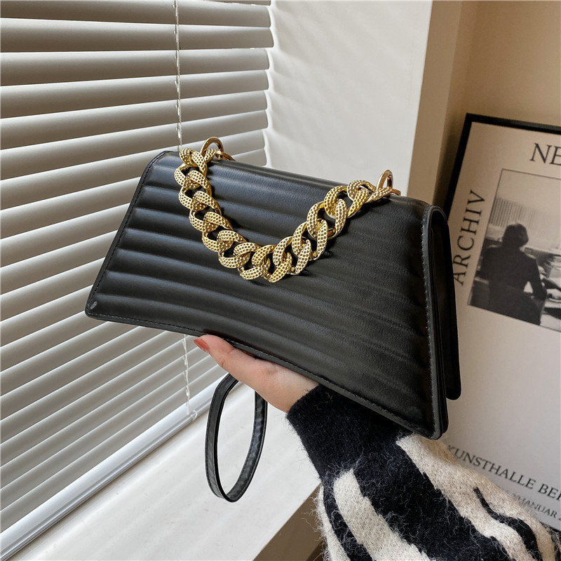 Elegant Ladies Shoulder Bag – Chain Strap Party and Wedding Purse - Image 9